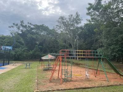 VENDO EMPRENDIMIENTO CON GRAN POTENCIAL EN PARAGUARI, ZONA FRUTERIA